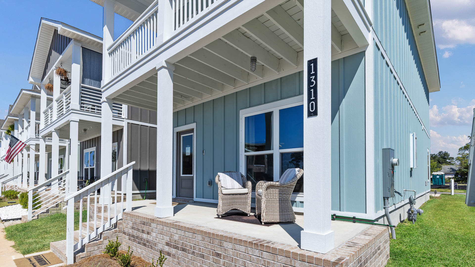1300 W Zarragossa St exterior