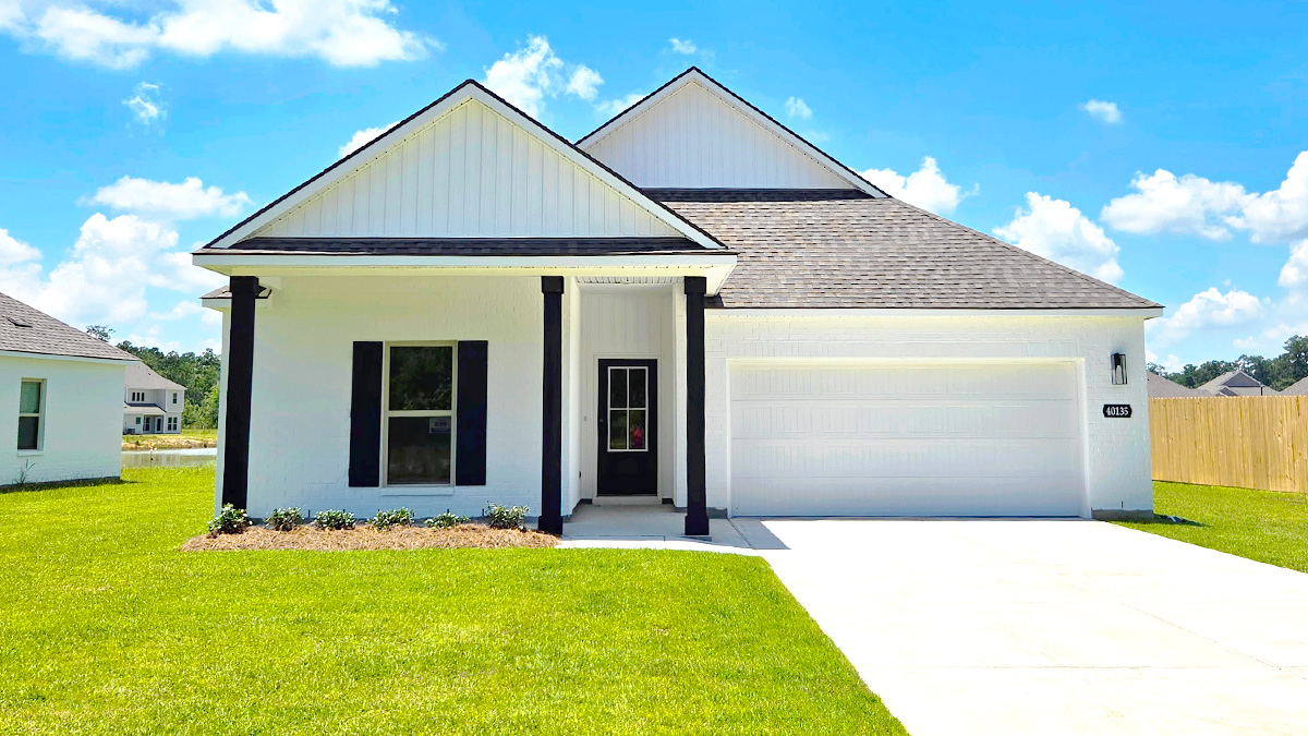 40135 Hastings Court exterior
