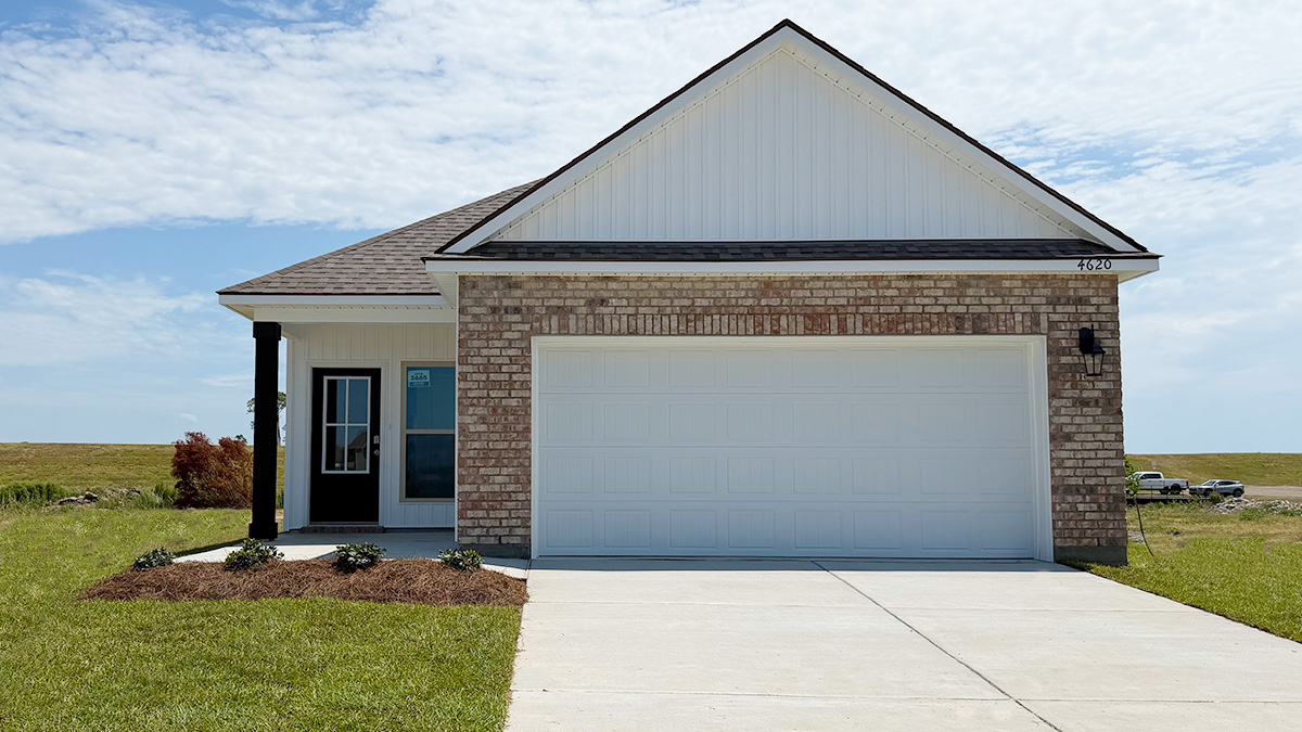 4620 Marais River Dr exterior