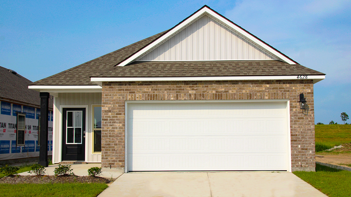 4628 Marais River Dr exterior