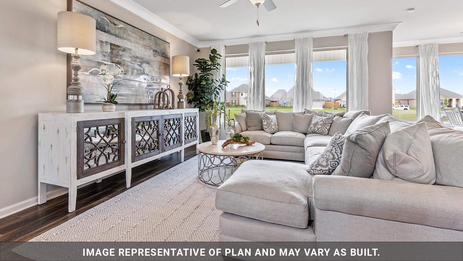 Living - The Bellwood Plan, Lakeshore Villages, Slidell, LA, Presented By D.R. Horton - The Bellwood Plan, Lakeshore Villages, Slidell, LA, Presented By D.R. Horton