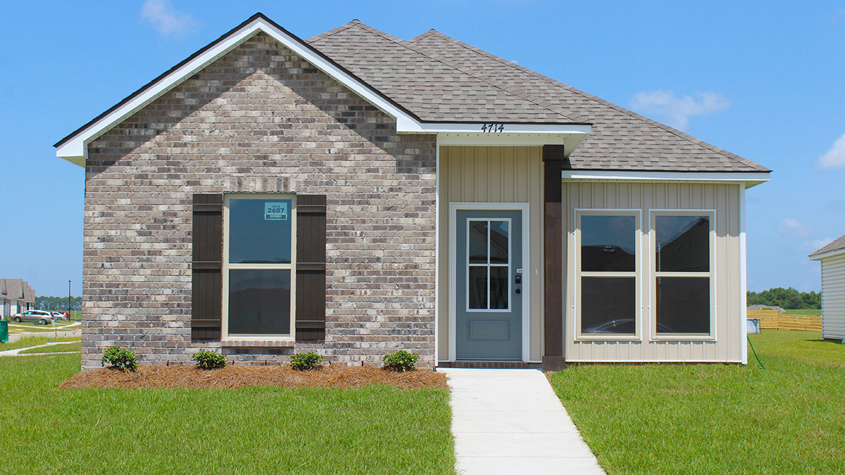 4714 Marais River Dr exterior