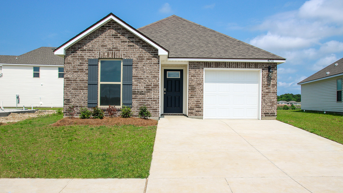 4710 MARAIS RIVER DR exterior