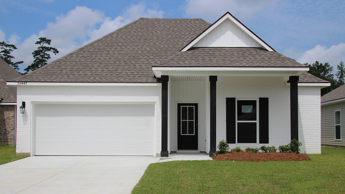 35447 FOREST MANOR AVENUE exterior