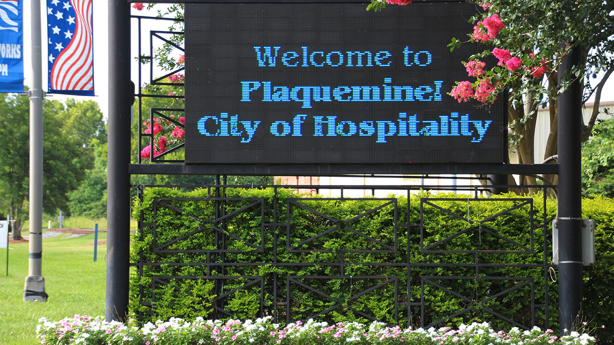 Plaquemine Hospitality City Sign