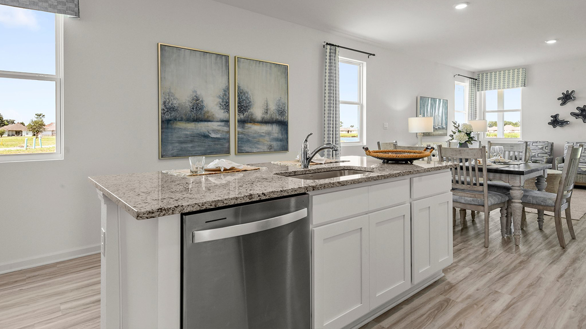 New Homes in Pelican Lakes BATON ROUGE, LA D.R. Horton