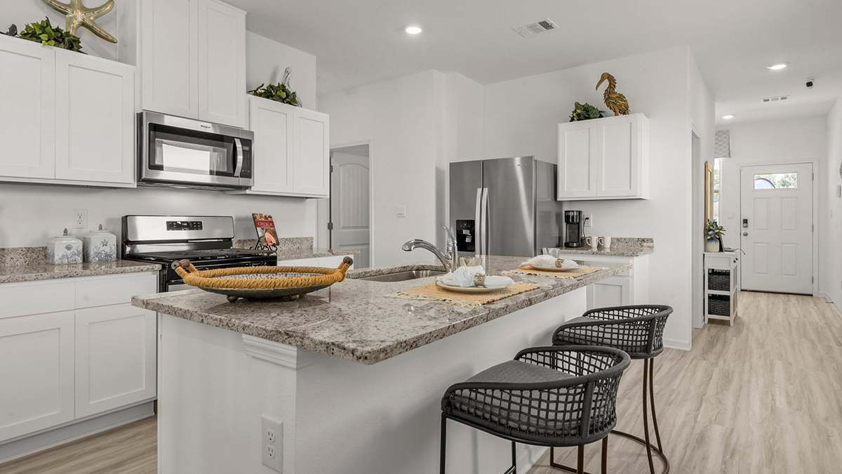 New Homes in Pelican Lakes BATON ROUGE, LA D.R. Horton