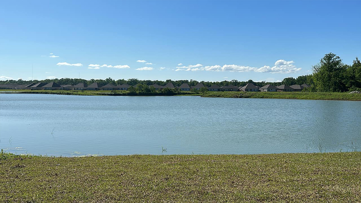 New Homes in Pelican Lakes BATON ROUGE, LA D.R. Horton