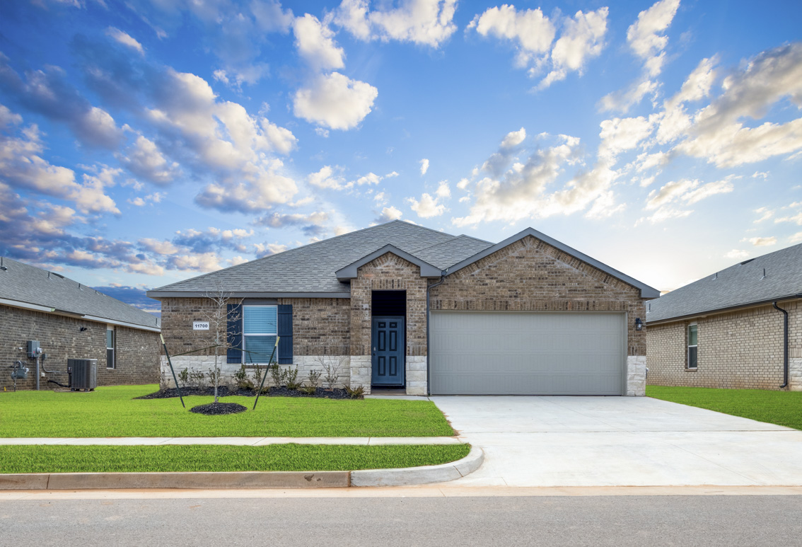 Floor Plan in The Brook Piedmont, OK D.R. Horton