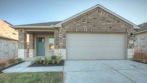 welcome to hefner crossing. this dr horton neighborhood in Oklahoma city is now selling new homes in oklahoma city