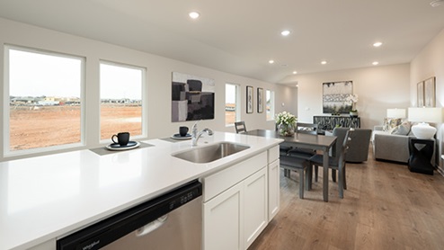 welcome to hefner crossing. this dr horton neighborhood in oklahoma city is now selling new homes in oklahoma city