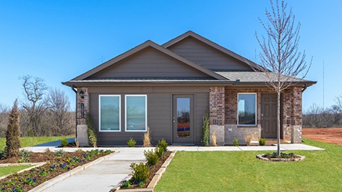 welcome to hefner crossing. this dr horton neighborhood in Oklahoma city is now selling new homes in oklahoma city