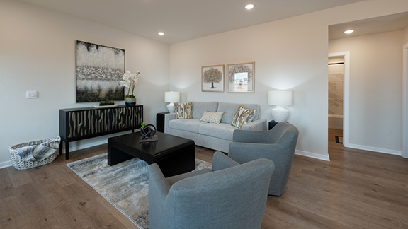 Welcome to the Diana floor plan, where comfort meets sophistication in the heart of The Enclave at Hefner Crossing Community, nestled in the scenic beauty of Oklahoma City, Oklahoma. As a beacon of natural light and airy spaciousness, the Diana offers a single-story layout with 3 bedrooms, 2 baths, and a generous 1535 square feet of living space, perfect for those seeking a bright and inviting retreat.