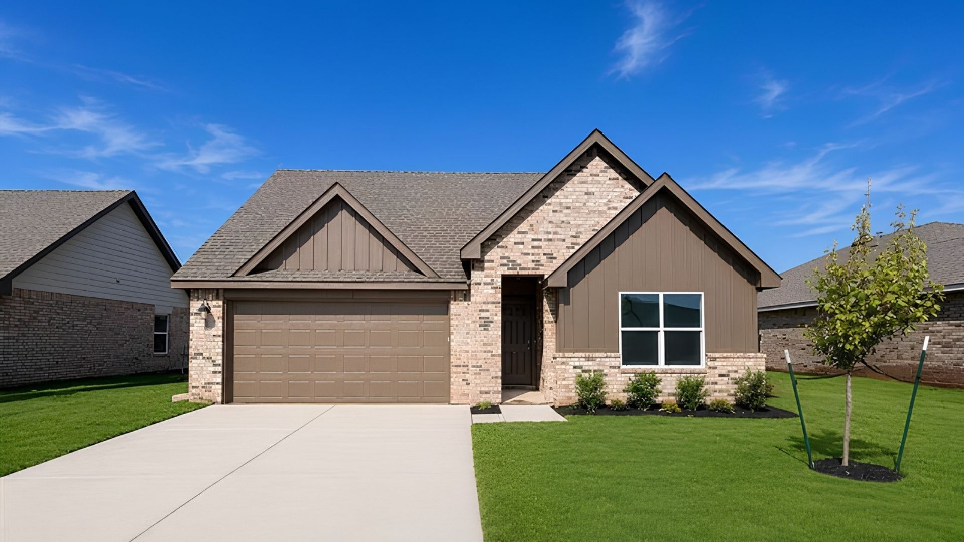 6001 GREEN MEADOW LANE exterior