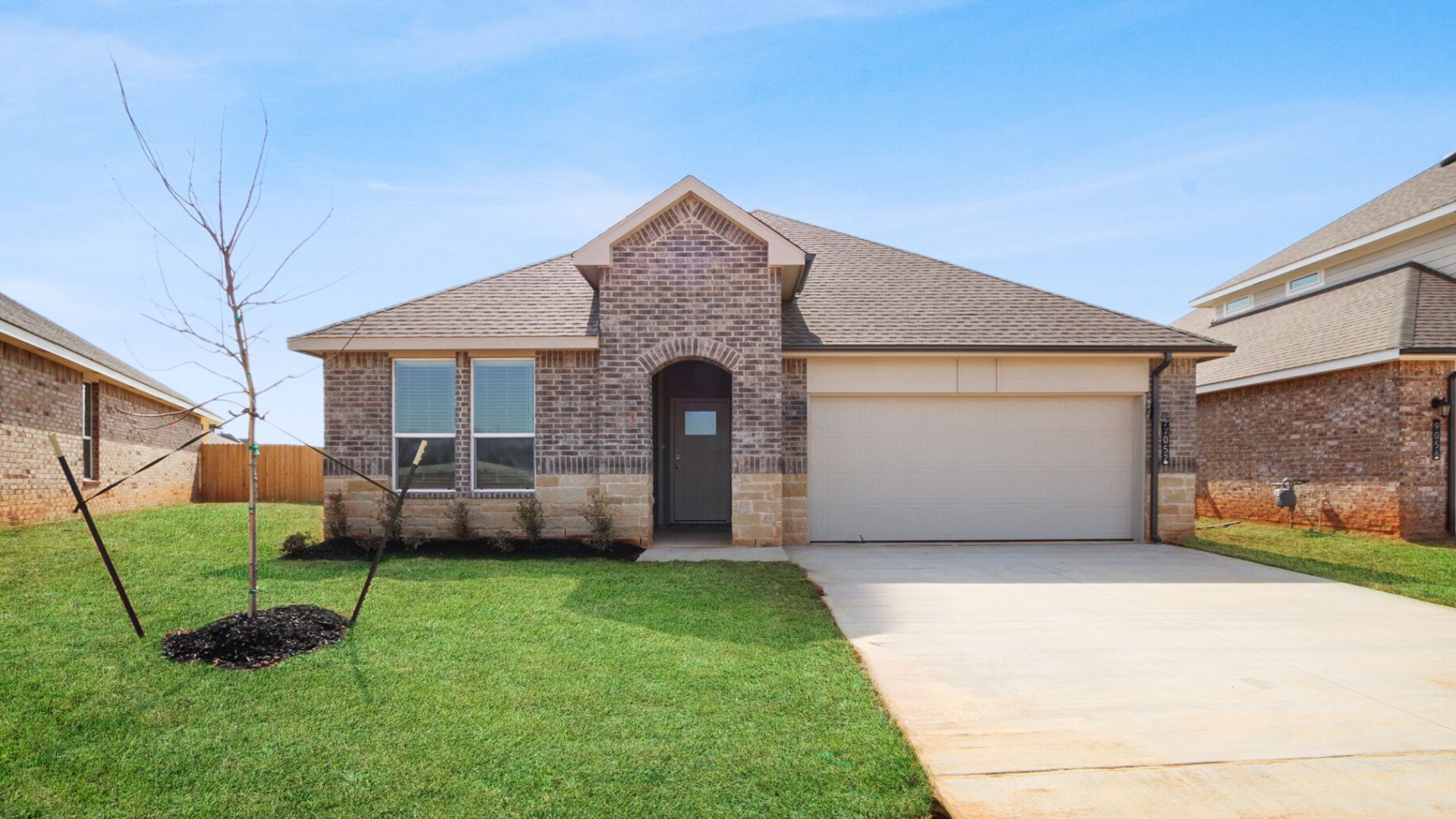 laredo exterior with brick