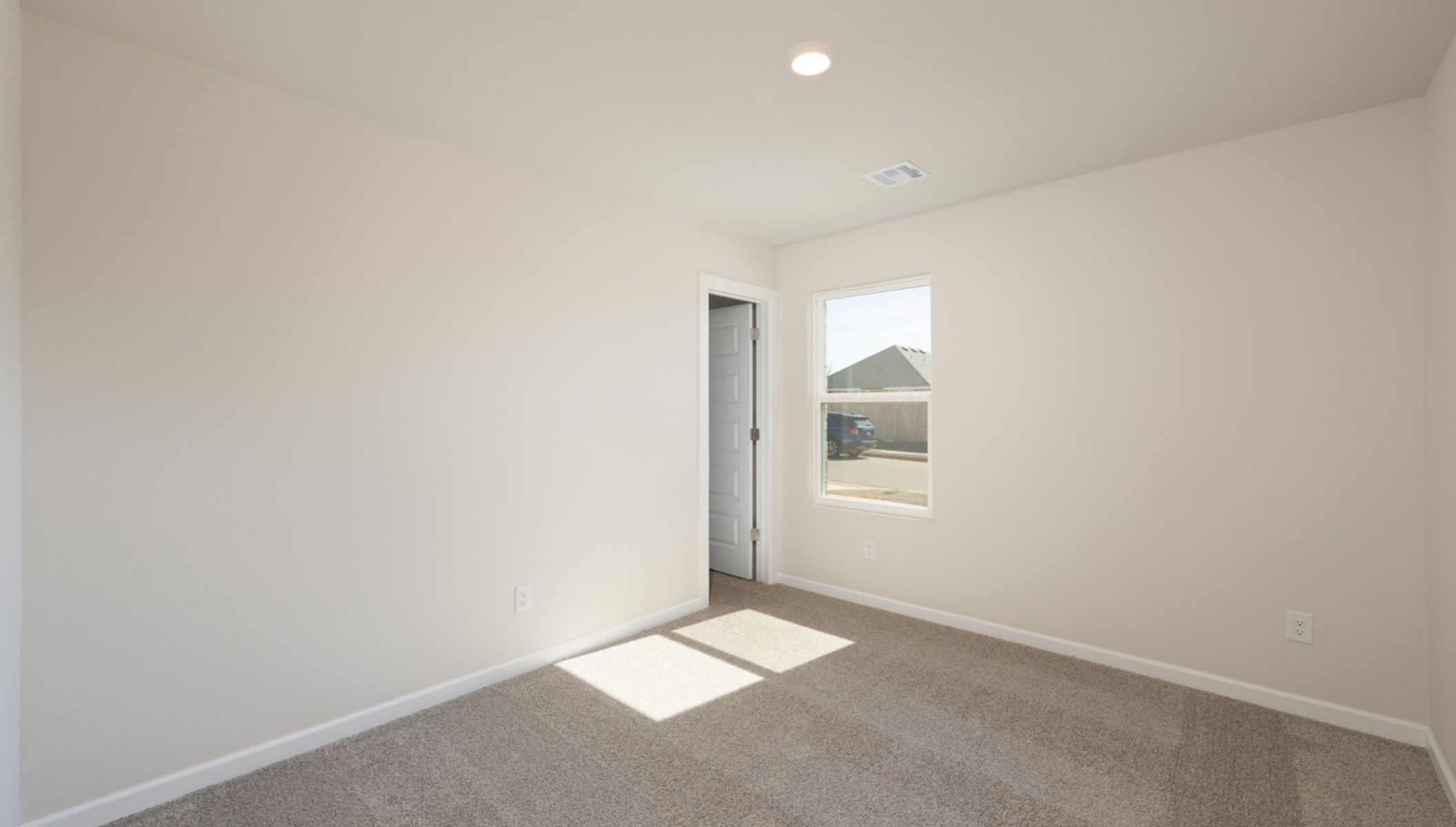 secondary bedroom with window