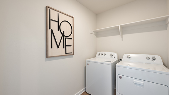 Utility room with washer/dryer hookups