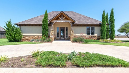Windstone clubhouse. New homes in Norman, Oklahoma by DR Horton