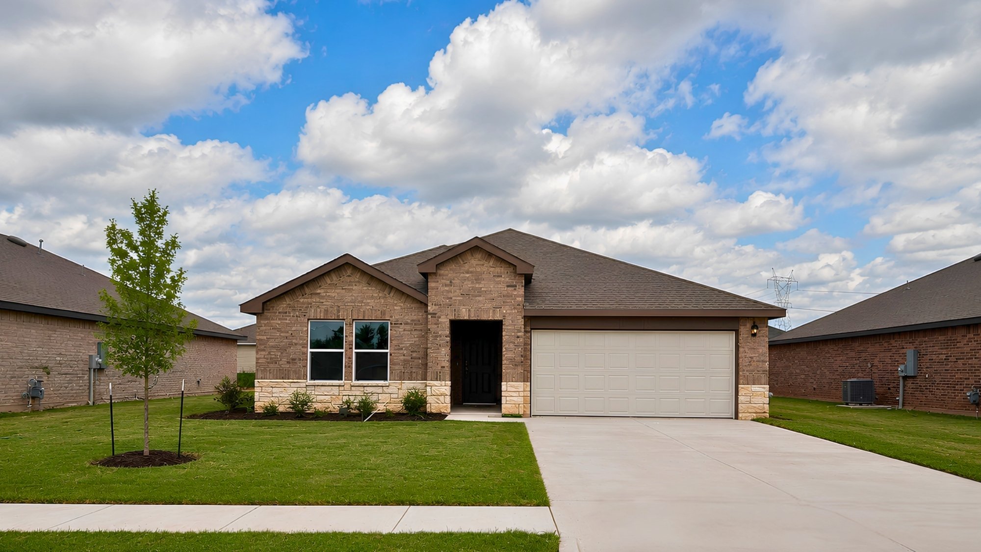 1221 E STALLION LN exterior