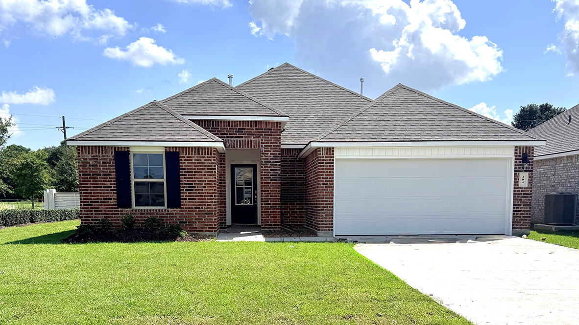 Welcome to 304 Pipers Lane in Mimosa Park