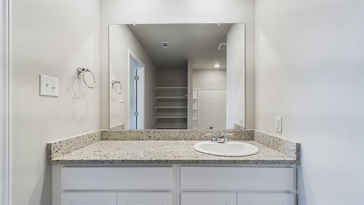 Welcome to 260 Pipers Lane in Mimosa Park in Sulphur, LA