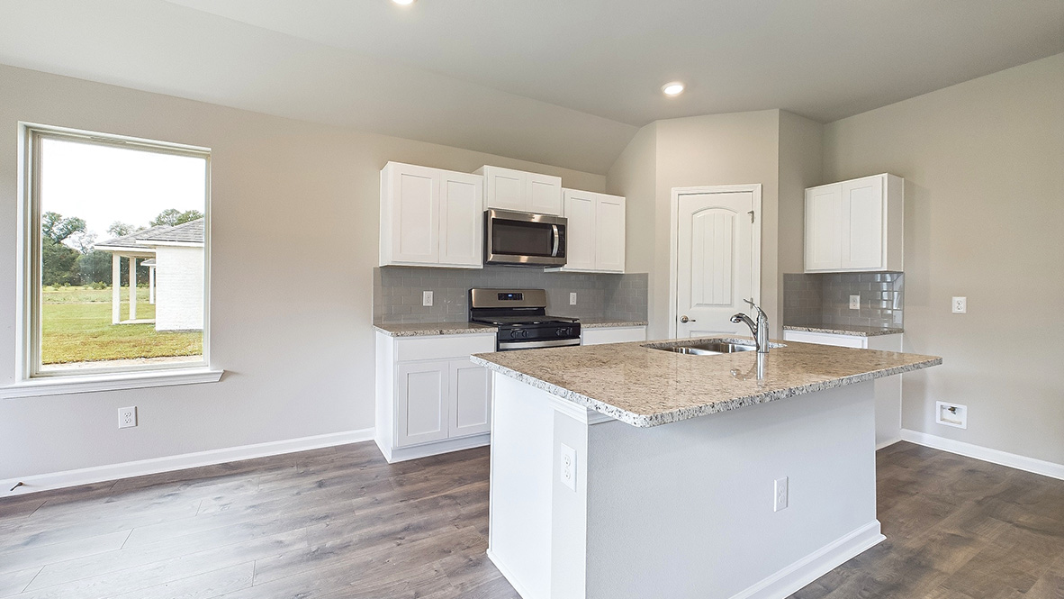 Welcome to 4016 Savannah Oaks Drive in Lake Charles, LA