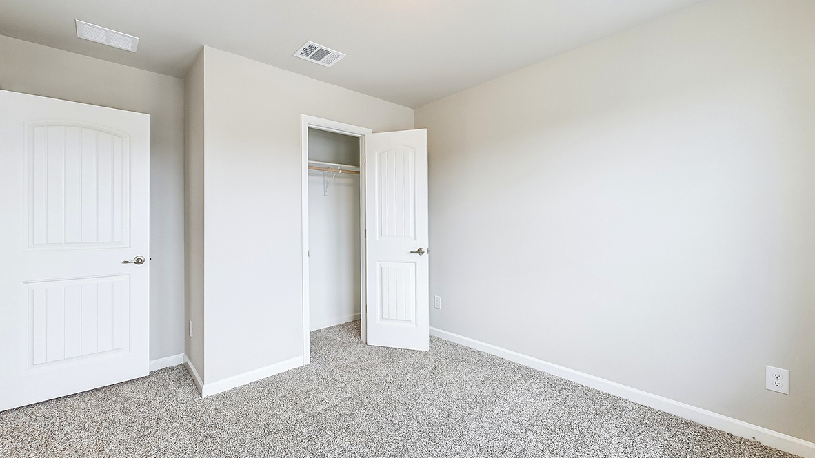 Welcome to 4016 Savannah Oaks Drive in Lake Charles, LA