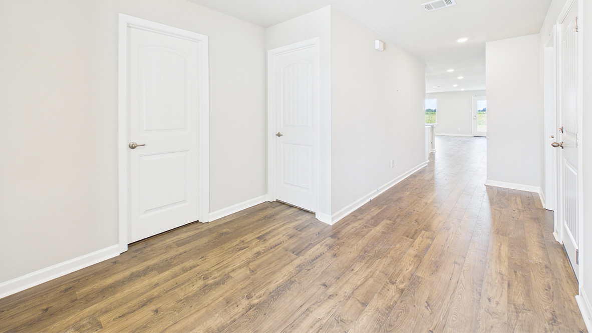 Tour the Emma plan in new home community Savannah Lakes in Lake Charles, LA