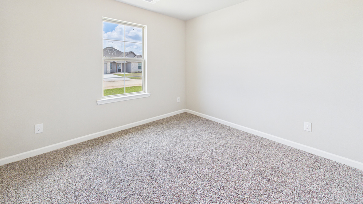 Tour the Emma plan in new home community Savannah Lakes in Lake Charles, LA