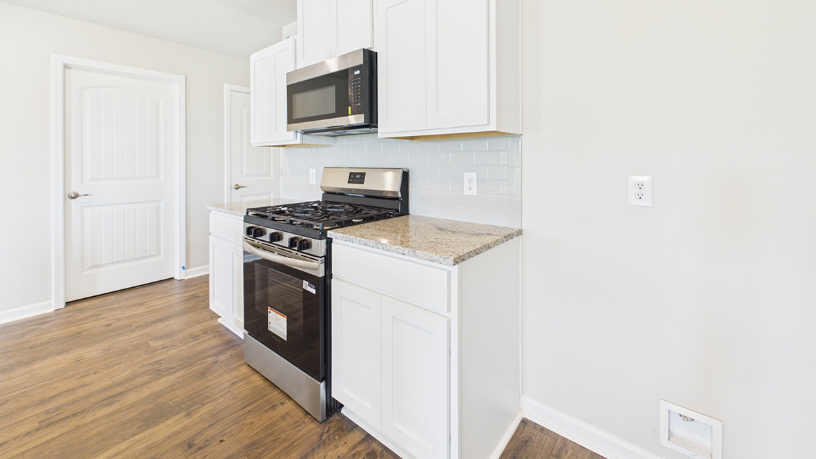 Tour the Emma plan in new home community Savannah Lakes in Lake Charles, LA