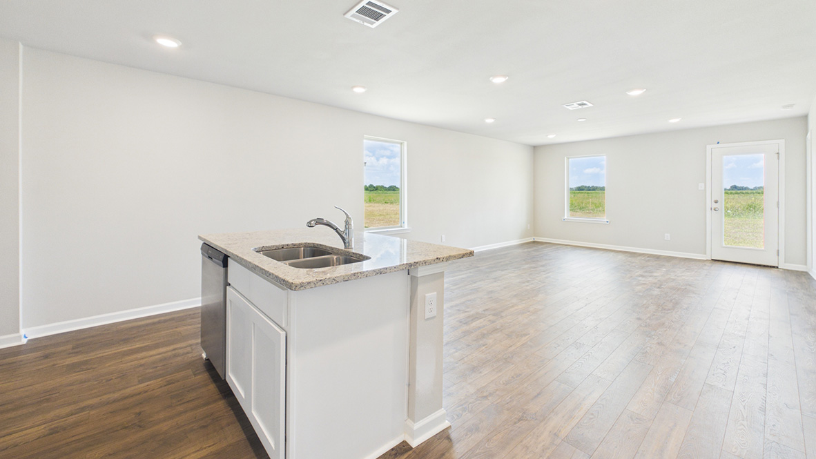 Tour the Emma plan in new home community Savannah Lakes in Lake Charles, LA