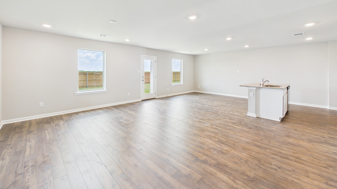 Welcome to the 5 bedroom Harper plan in Lake Charles, LA