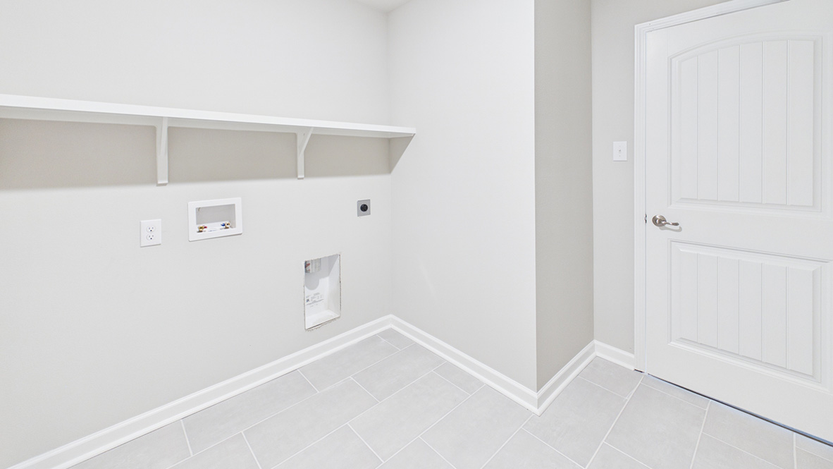 Welcome to the 5 bedroom Harper plan in Lake Charles, LA