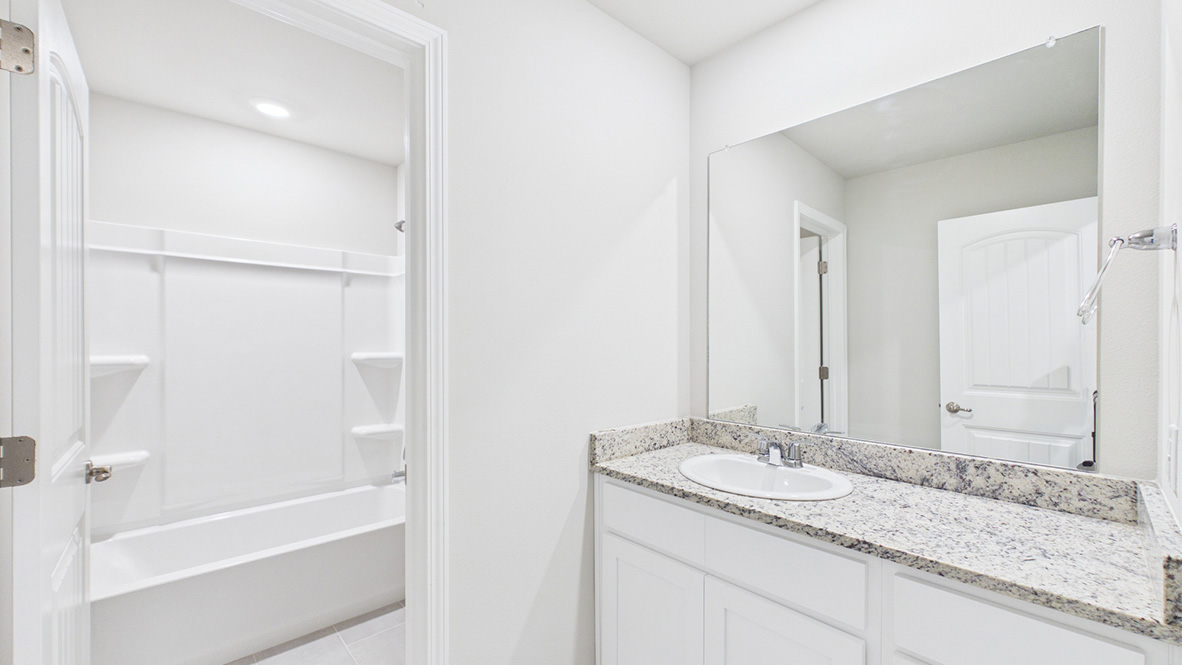 Welcome to the 5 bedroom Harper plan in Lake Charles, LA