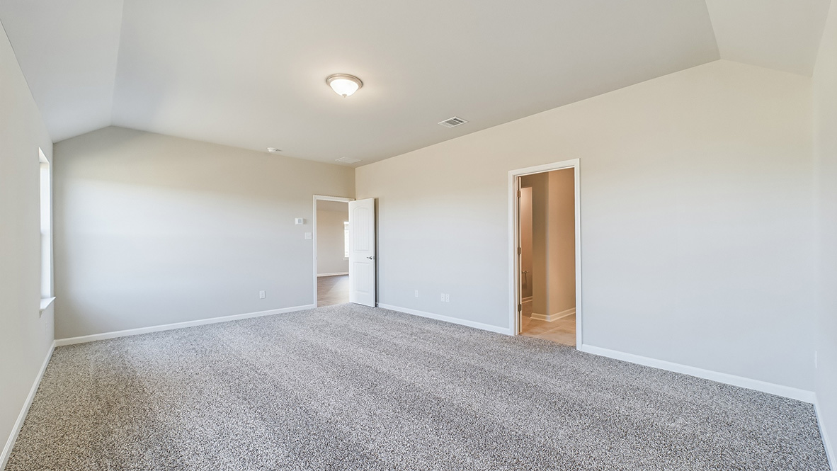 The Kingston is a 4 bed 2 bath home in Savannah Lakes