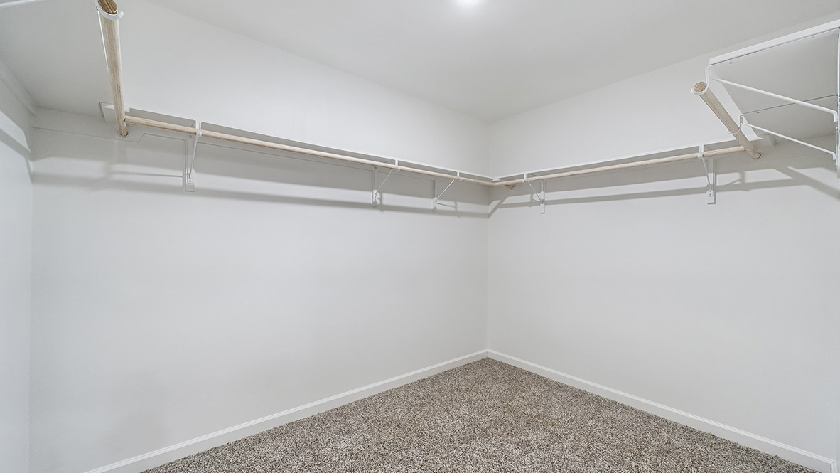 The Kingston is a 4 bed 2 bath home in Savannah Lakes