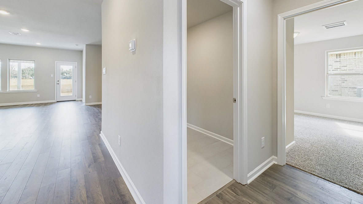 Tour the 4 bed 2 bath Justin in Picard Farms new home community in Maurice, LA