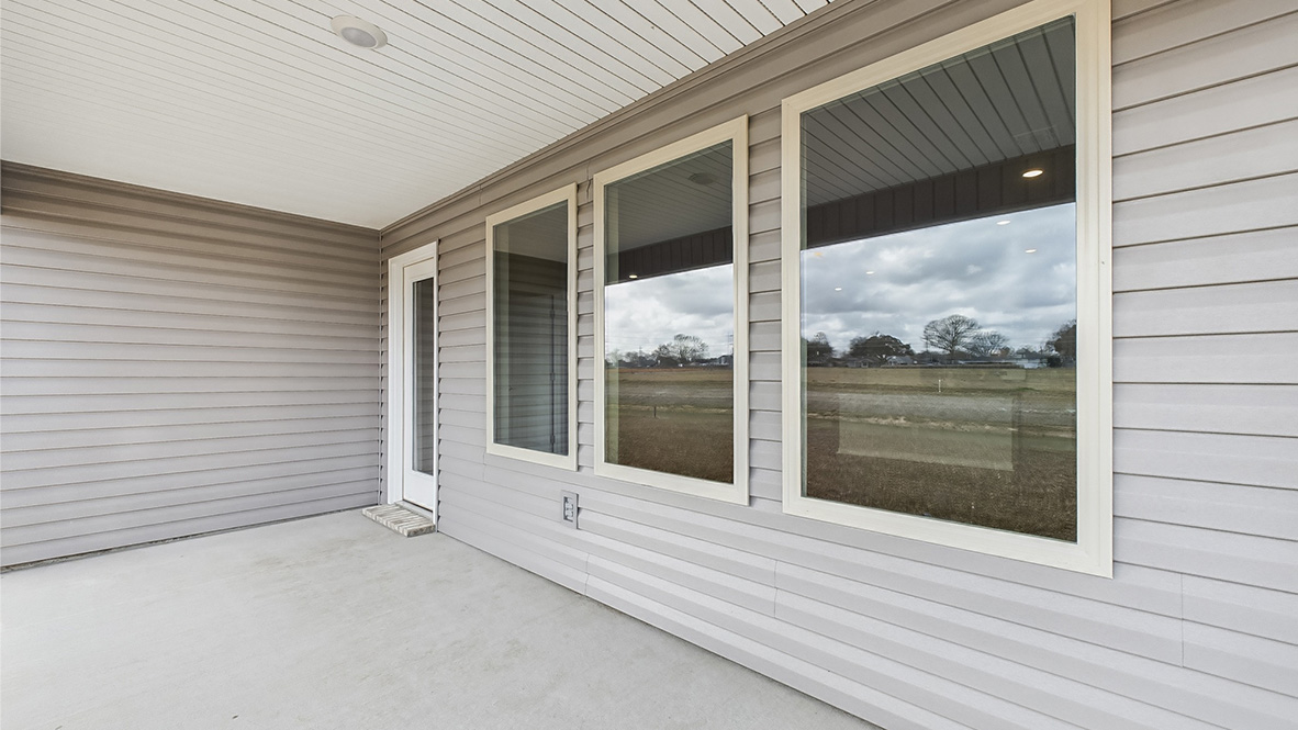 Tour the 4 bed 2 bath Justin in Picard Farms new home community in Maurice, LA