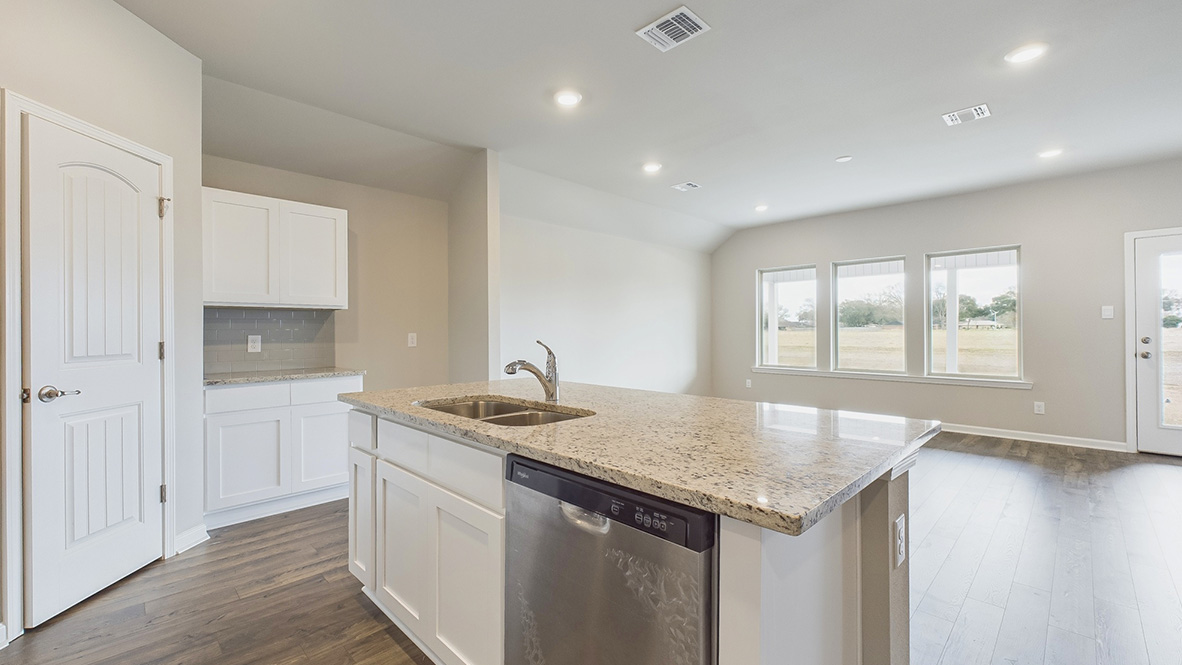 Tour the 4 bed 2 bath Justin in Picard Farms new home community in Maurice, LA