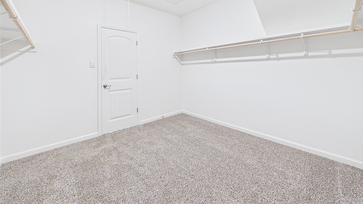 Welcome to 100 Esson Drive in Maurice, LA