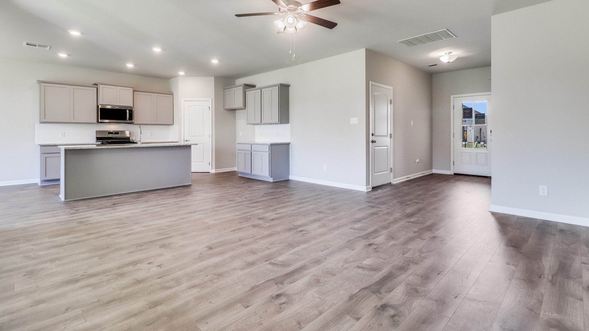 Welcome to 4693 East Ridge Road in Lake Charles, LA