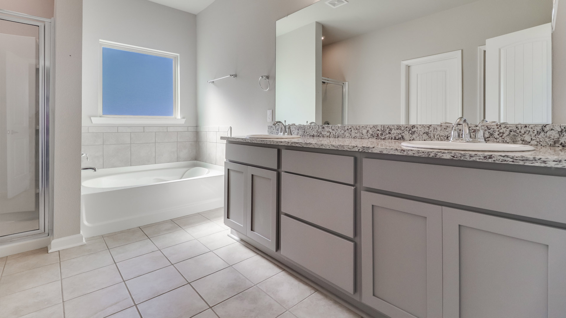 Welcome to 4654 East Ridge Road in Lake Charles, LA