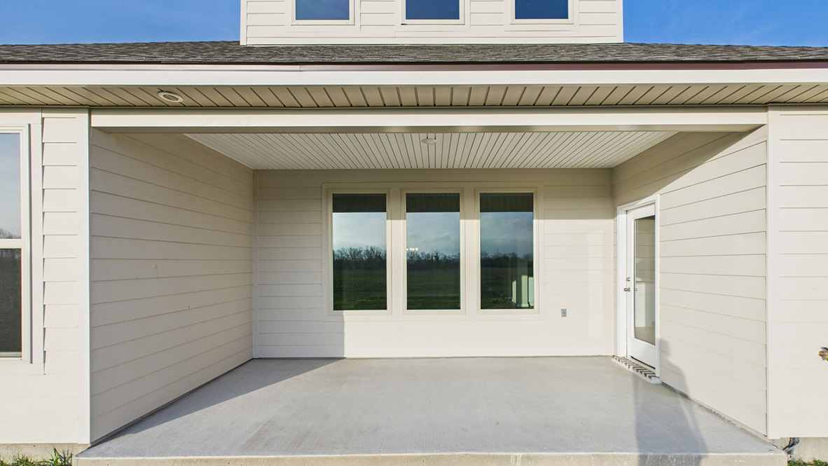 Welcome to 4698 East Ridge Road in Lake Charles, LA