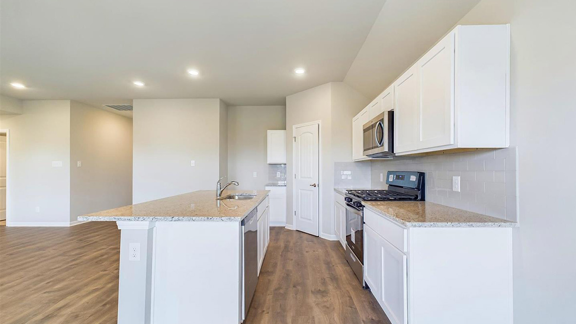 Welcome to the popular 3 bed 2 bath Bellvue in Coteau RIdge