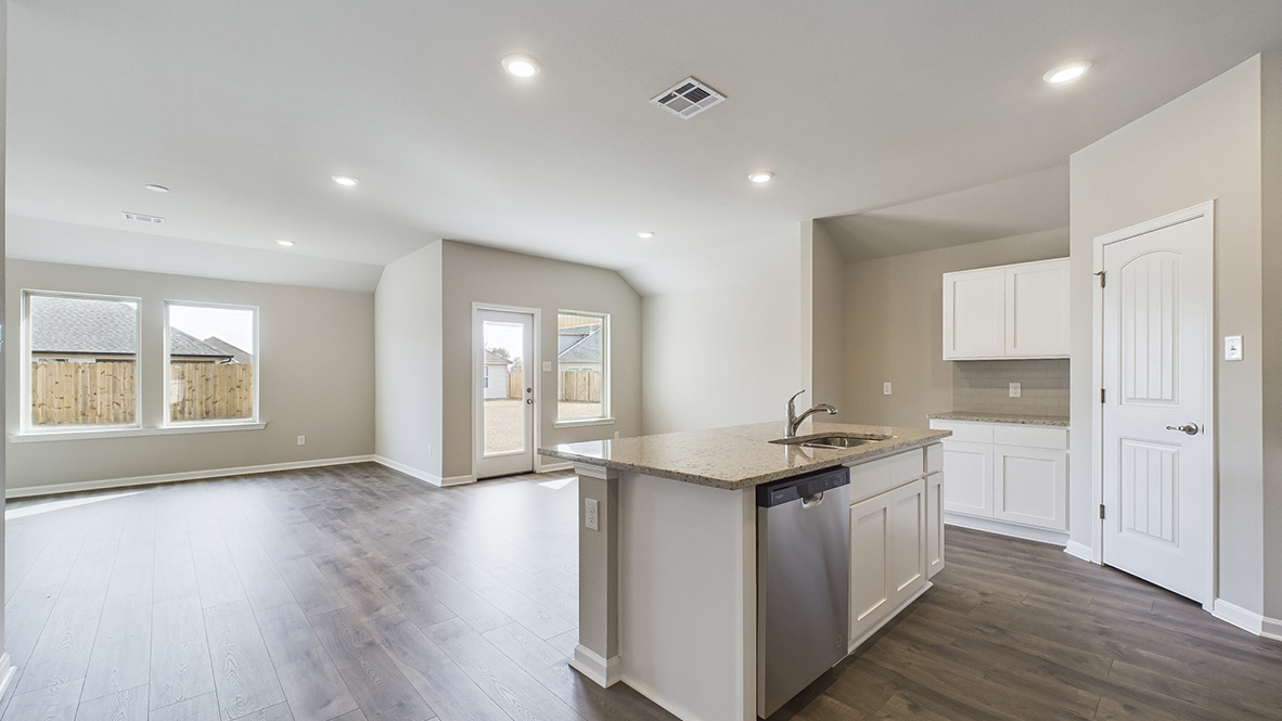 Welcome to 1513 Colonel Ridge in New Iberia, LA