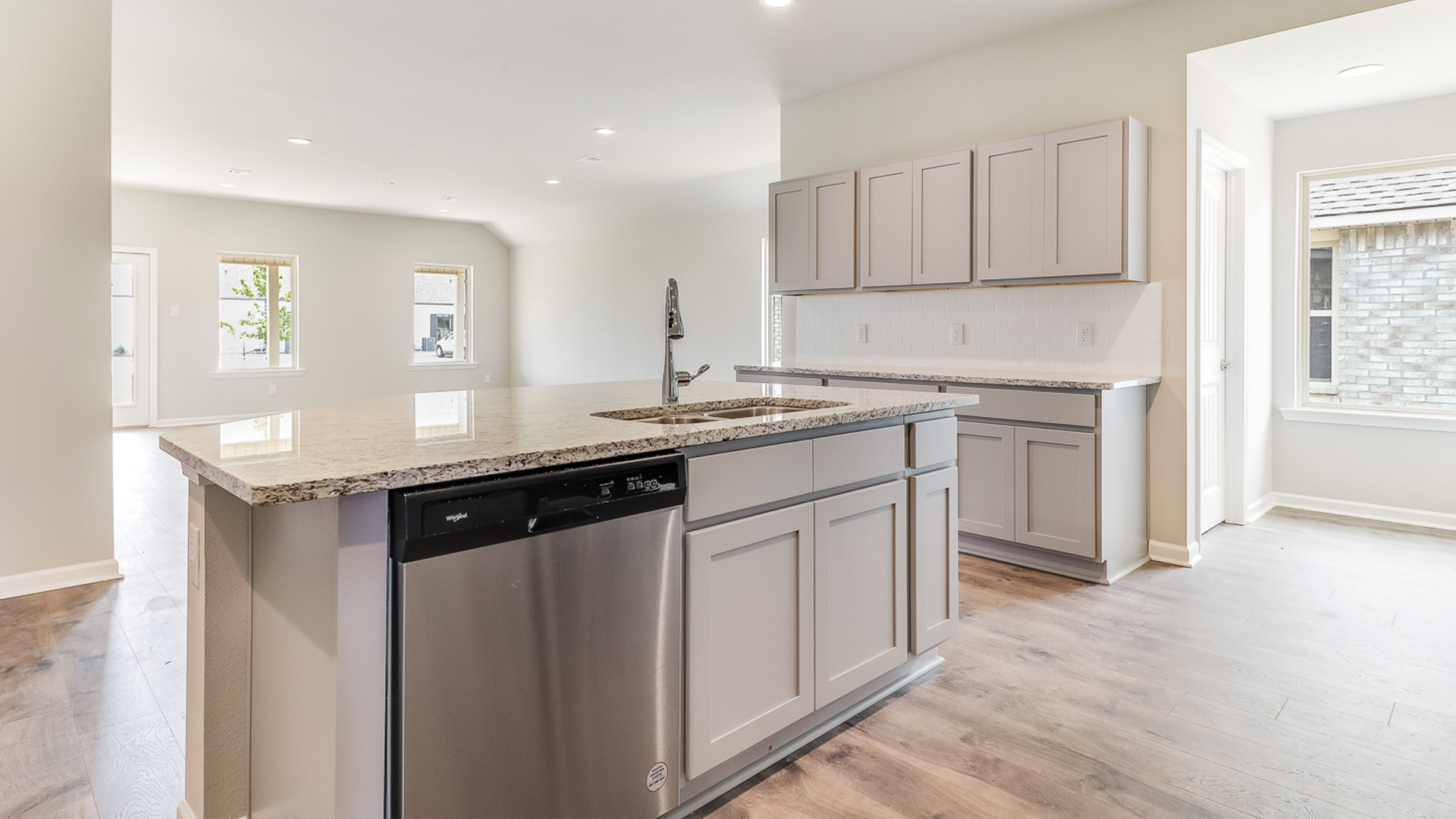 Welcome to the Kingston plan in Coteau Ridge new home community in New Iberia, LA