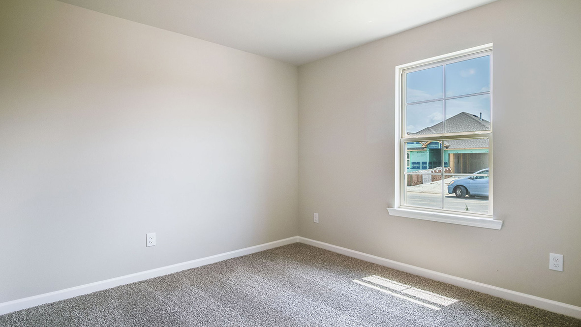 The Lakeview in Coteau Ridge features 5 bedrooms and 3 bathrooms