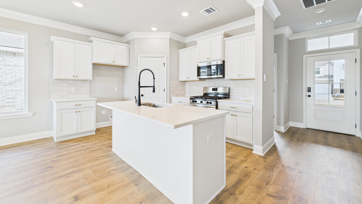 Welcome to the Emeline in Belle View