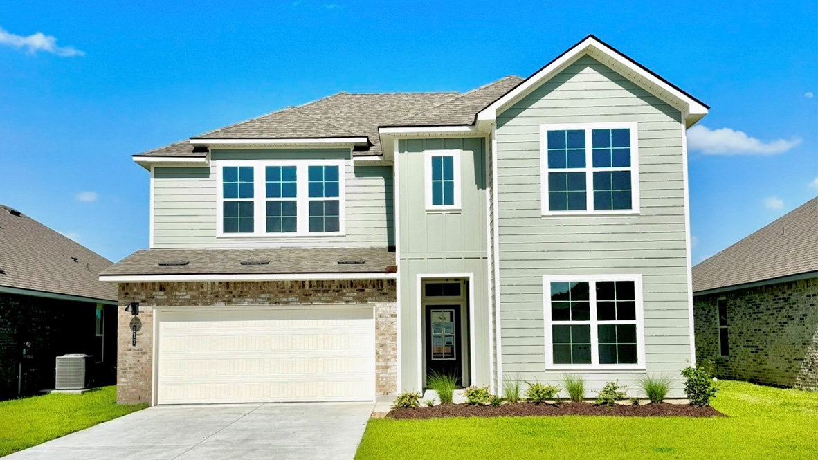 117 Belle Lake Drive exterior