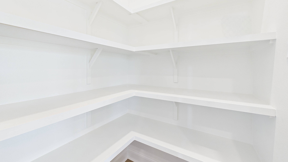 Welcome to 117 Belle Lake Drive in Belle View